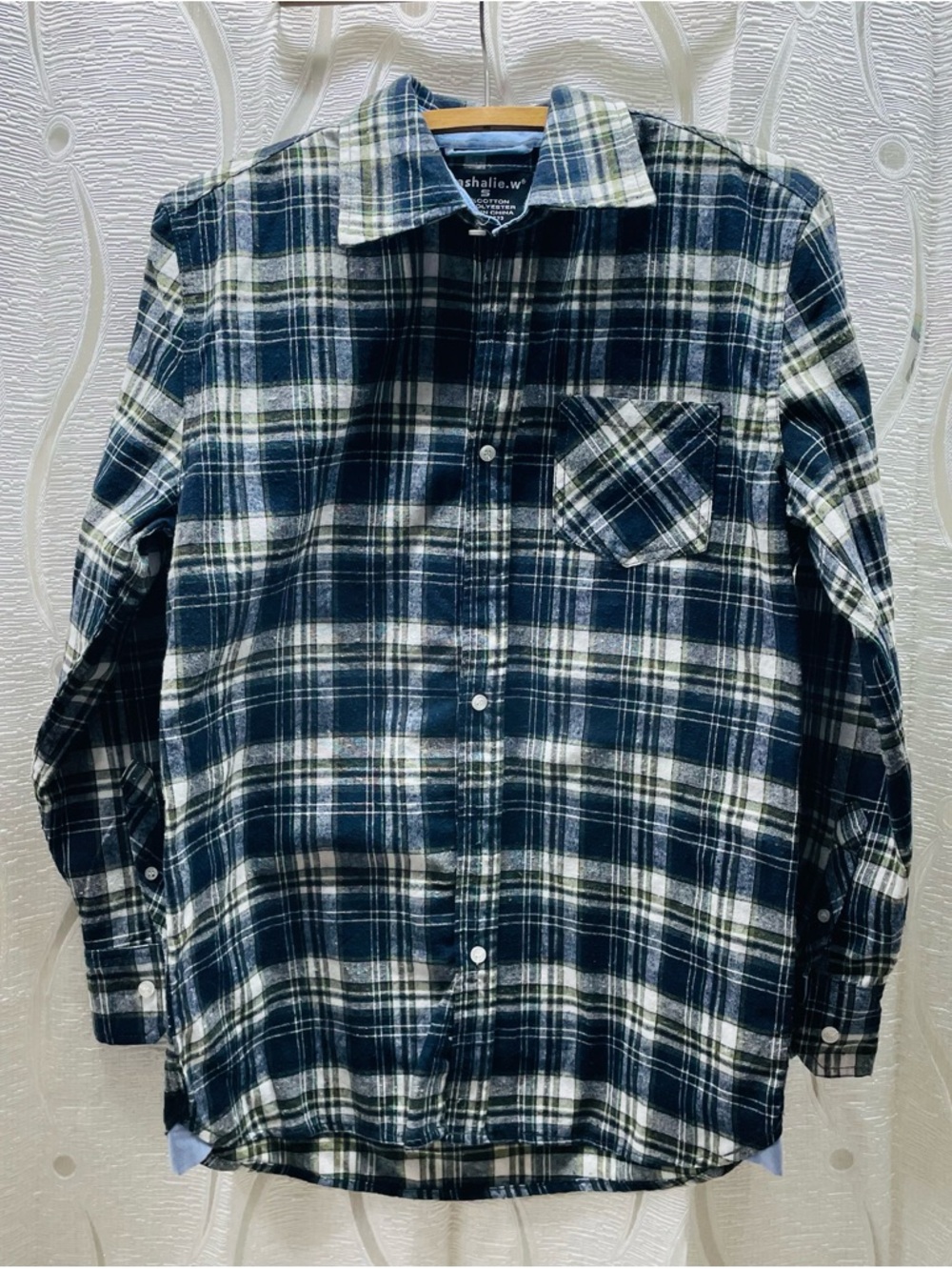 Lashalie.w Plaid Button Down Shirt Mens Small Navy Green Excellent Contrast Trim